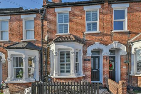 2 bedroom terraced house for sale, Chase Road, Brentwood