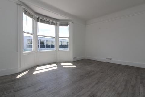 Bedsit to rent, Blatchington Road, Hove BN3