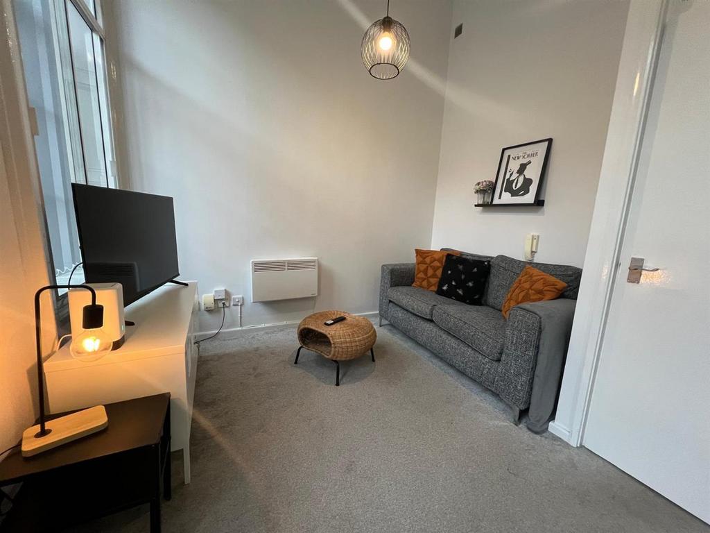 Livingroom.jpg