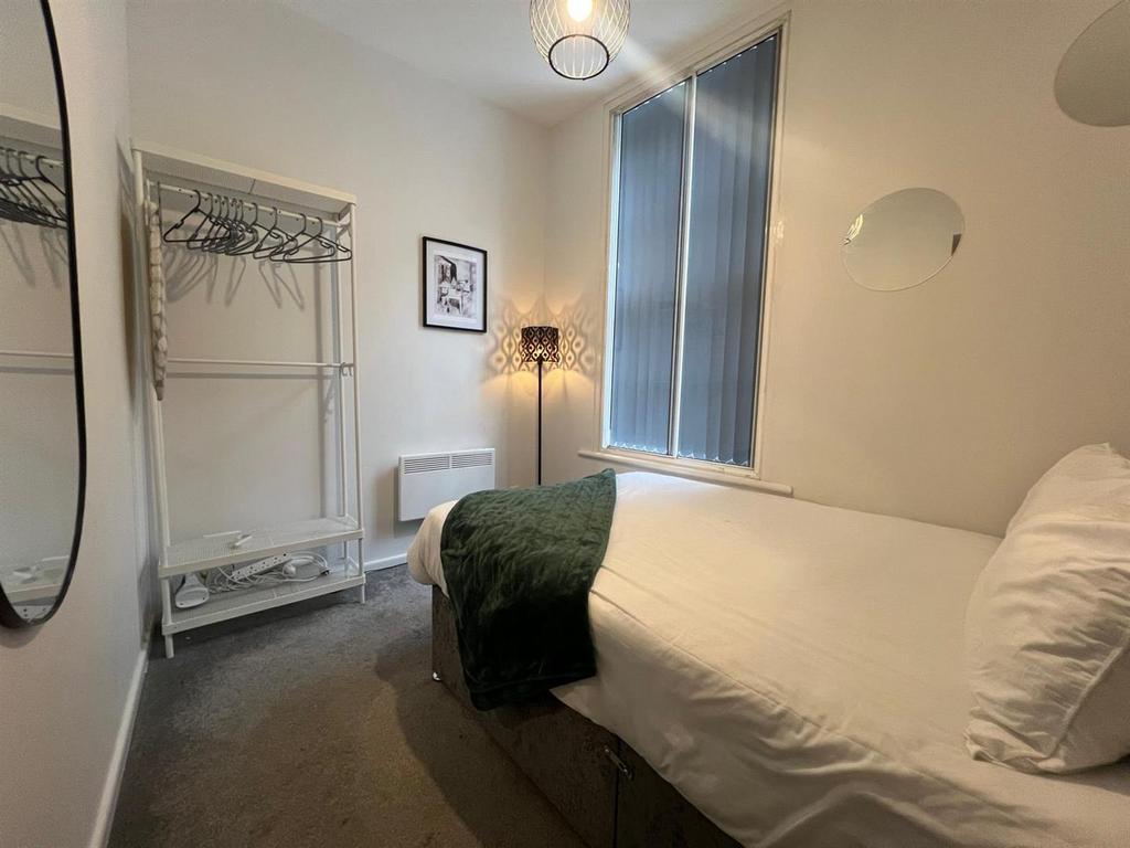Bedroom.jpg