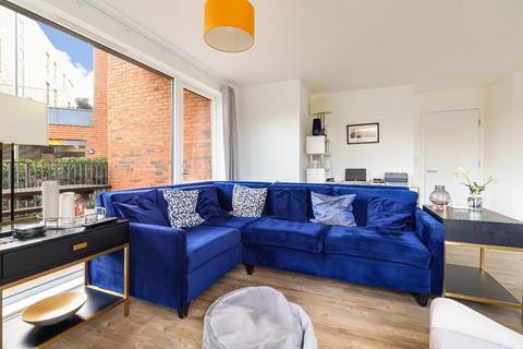2 bedroom apartment for sale, Hering Road, Trumpington, Cambridge