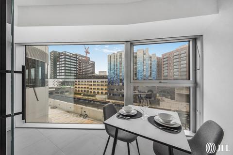 Studio to rent, Battersea Power Station London SW11