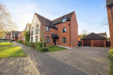 5 bedroom detached house for sale, Wickstead Avenue, Grange Farm, MK8
