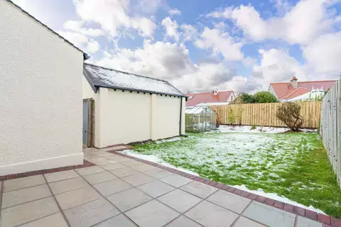 3 bedroom semi-detached house for sale, 45, Sunningdale Drive, Onchan