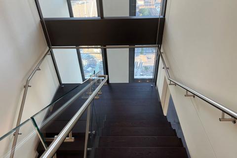 5 bedroom apartment for sale, Parry St, London SW8