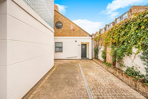 3 bedroom end of terrace house for sale, Union Wharf, Arlington Avenue, Islington, London