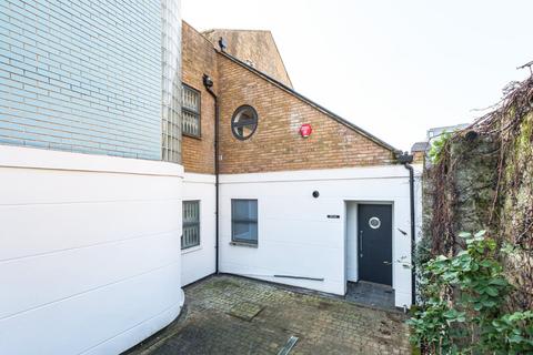 undefined, Union Wharf, Arlington Avenue, Islington, London