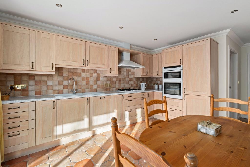 Kitchen/Breakfast Rm