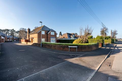 4 bedroom detached house for sale, Southern Close, West Moors, Ferndown, Dorset, BH22