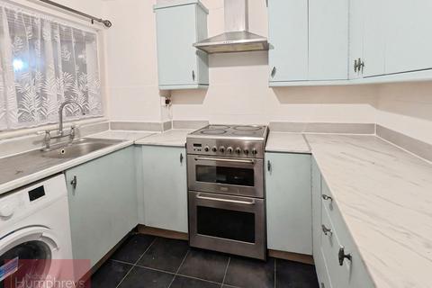 3 bedroom terraced house to rent, Gean Walk, Hatfield AL10