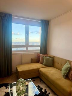 1 bedroom flat to rent, Brittany Point, London SE11