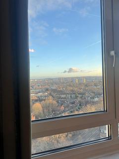 1 bedroom flat to rent, Brittany Point, London SE11