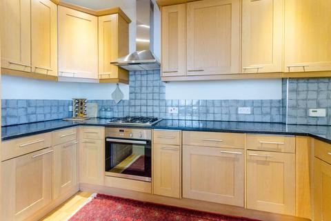 2 bedroom flat to rent, Station Road, Barnet, EN5