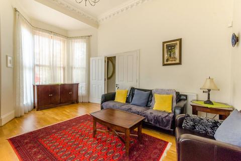 2 bedroom flat to rent, Station Road, Barnet, EN5
