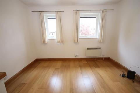 1 bedroom house to rent, William Smith Close, Cambridge CB1