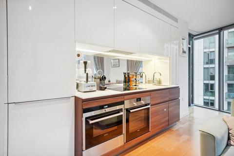 2 bedroom flat to rent, Eastfields Avenue, London