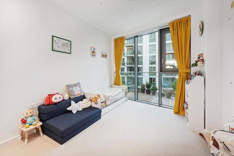 2 bedroom flat to rent, Eastfields Avenue, London