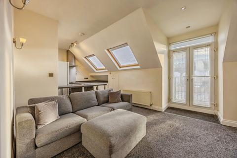undefined, Brighton Road, Purley CR8