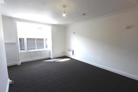 1 bedroom flat to rent, West Street, Sheerness