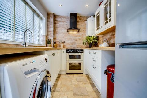 2 bedroom house to rent, Wymans Brook GL50 4SZ