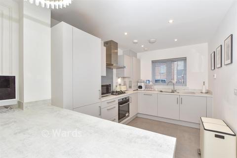 3 bedroom semi-detached house for sale, Beech Gardens, Ashford TN27