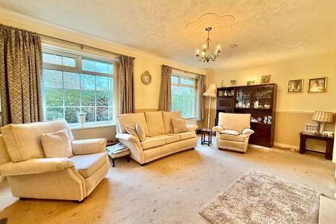 undefined, Wetherby, Heuthwaite Avenue, LS22