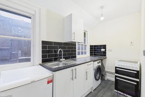 1 bedroom apartment to rent, Windsor Street, Chertsey, Surrey, KT16