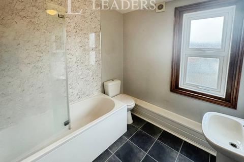 1 bedroom flat to rent, Eton Road, CO15