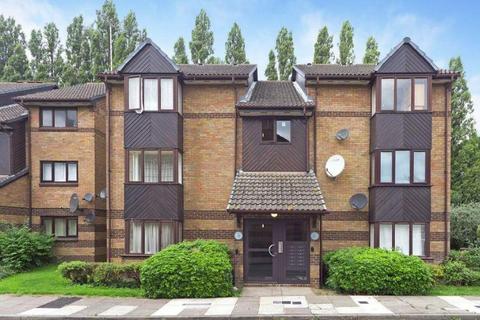2 bedroom apartment to rent, Harp Island Close, Brent, London NW10