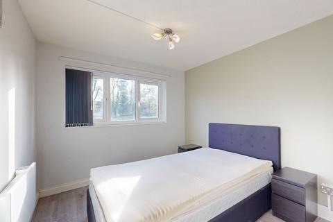2 bedroom apartment to rent, Harp Island Close, Brent, London NW10