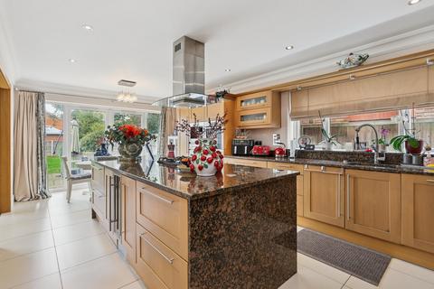 6 bedroom semi-detached house for sale, Sidney Road, Walton on Thames, Surrey, KT12