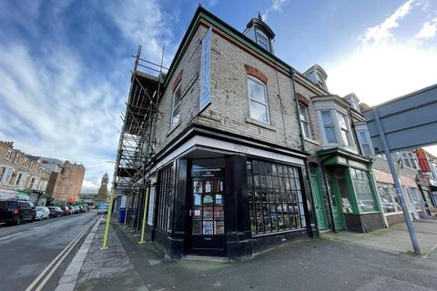 Studio to rent, Victoria Road, Scarborough YO11