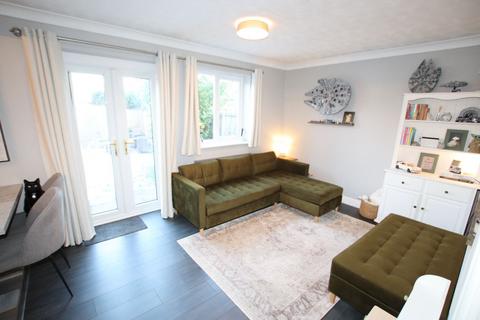 2 bedroom bungalow for sale, Ferndale Close, Clacton on Sea, CO15