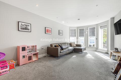 2 bedroom flat to rent, Holwood Estate Westerham Road, Keston, Kent, BR2