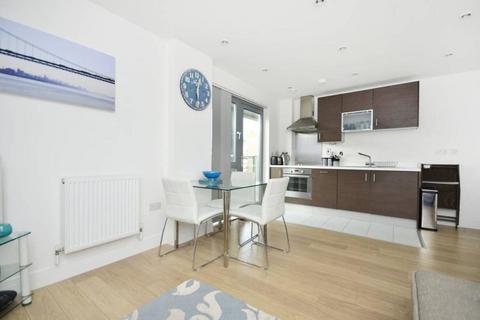 Studio to rent, Christian Street, Hodgeson House, E1
