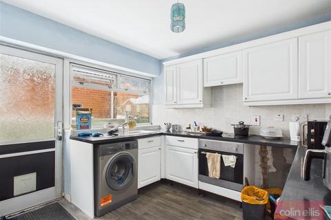 2 bedroom detached bungalow for sale, Alexander Avenue, East Ayton, Scarborough