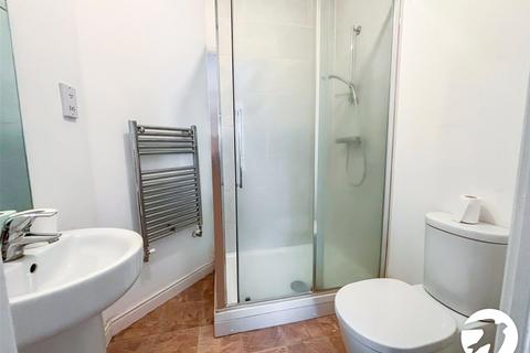 2 bedroom flat to rent, Rainbow Road, Erith, DA8