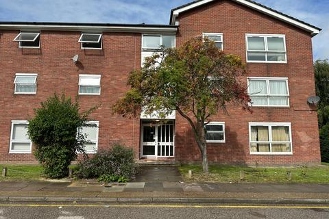 2 bedroom flat for sale, Greenwood Close, Sidcup DA15