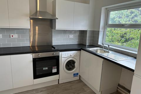 2 bedroom flat for sale, Greenwood Close, Sidcup DA15
