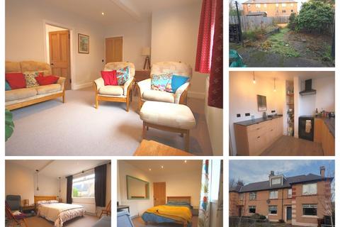 2 bedroom flat to rent, Northfield Avenue, Willowbrae, Edinburgh, EH8