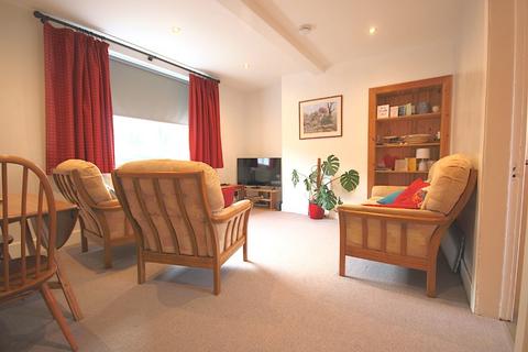 2 bedroom flat to rent, Northfield Avenue, Willowbrae, Edinburgh, EH8