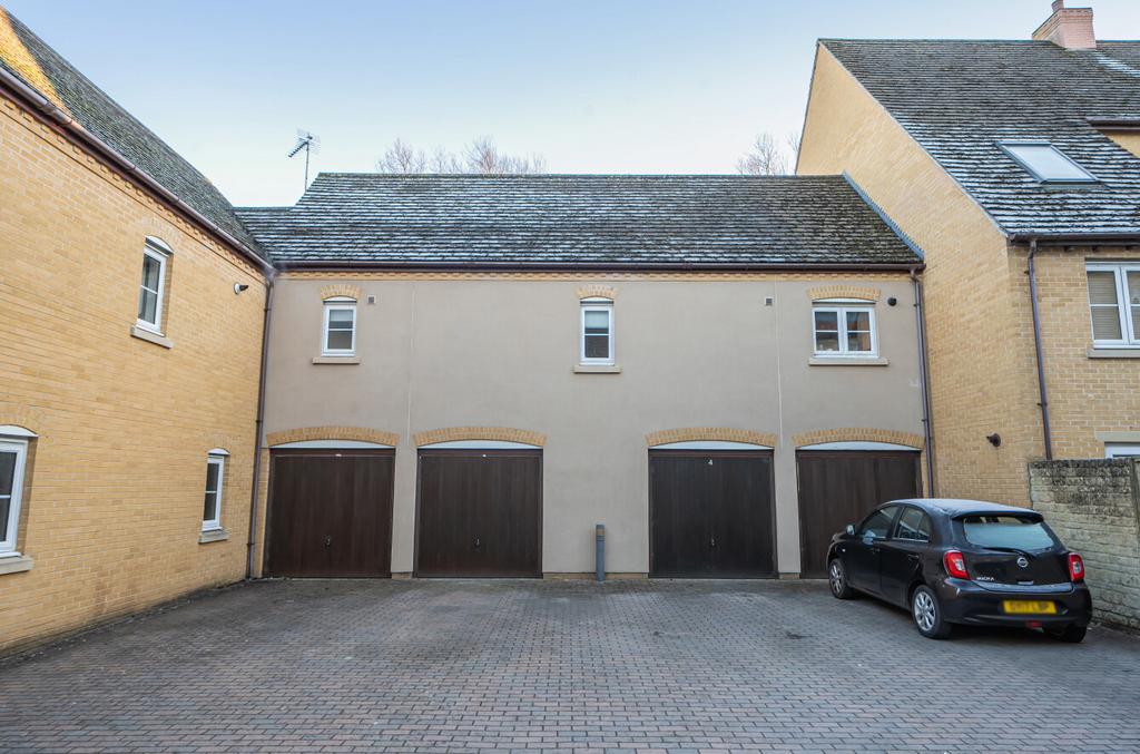 Rear Aspect