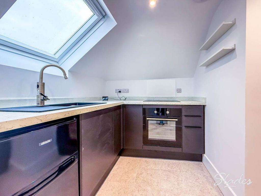 Kitchen (2)