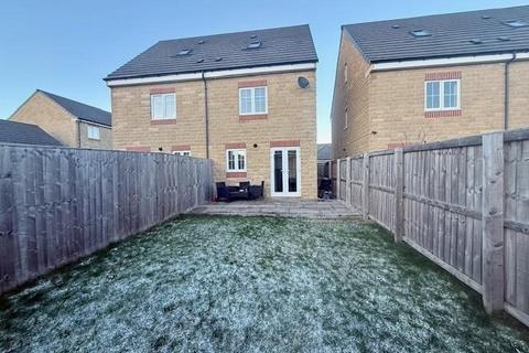 3 bedroom semi-detached house for sale, Stansfield Close, Apperley Bridge, Bradford