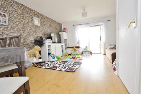 3 bedroom house for sale, Cow Leaze, Beckton, E6 6WX