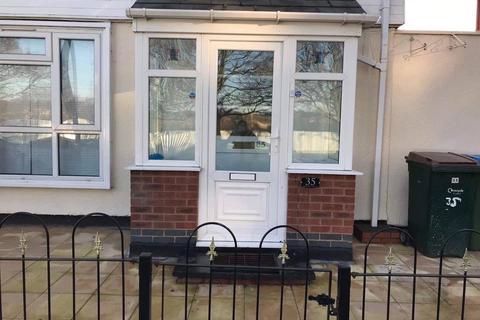 3 bedroom semi-detached house to rent, CV4