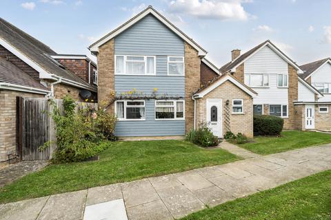 5 bedroom detached house for sale, Avocet Walk, Hampshire PO13