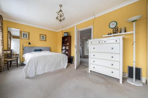 5 bedroom detached house for sale, Avocet Walk, Hampshire PO13