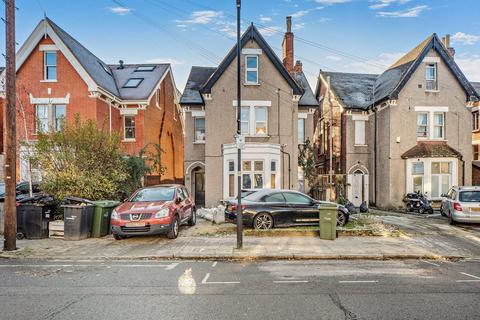 2 bedroom flat for sale, 86 Gleneldon Road, London, SW16