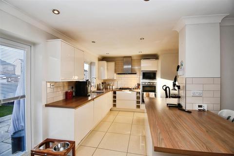 3 bedroom semi-detached house for sale, Hull Road, Anlaby, Hull